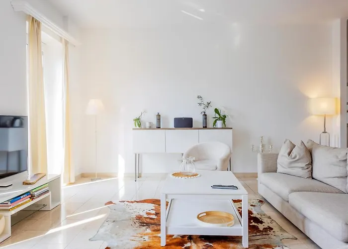 Apartament Magnolia - High Standing Floor