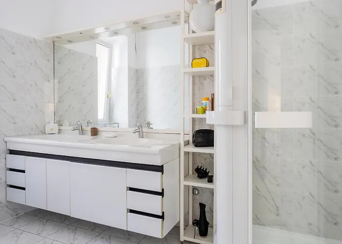 Magnolia - High Standing Floor Apartament