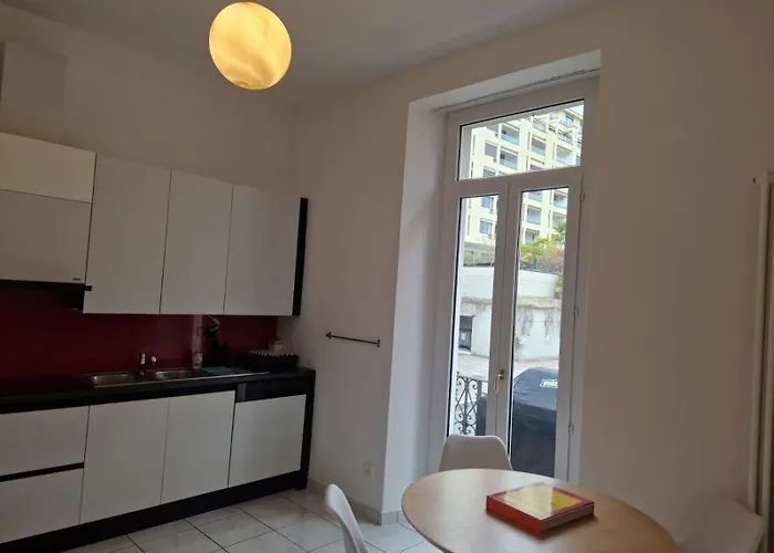 Magnolia - High Standing Floor *