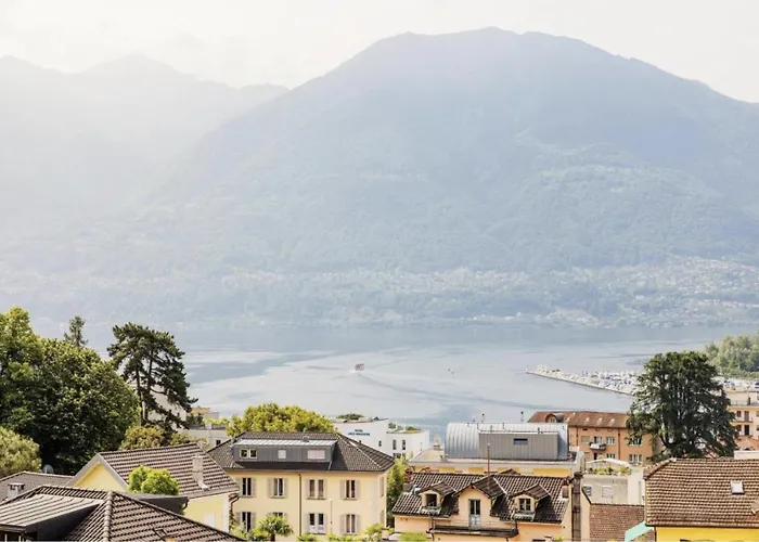 Magnolia - High Standing Floor לוקרנו