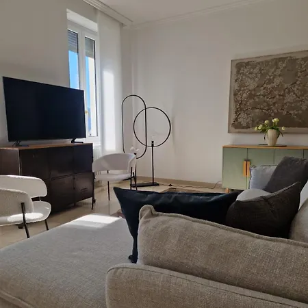 Magnolia - High Standing Floor Apartment Locarno